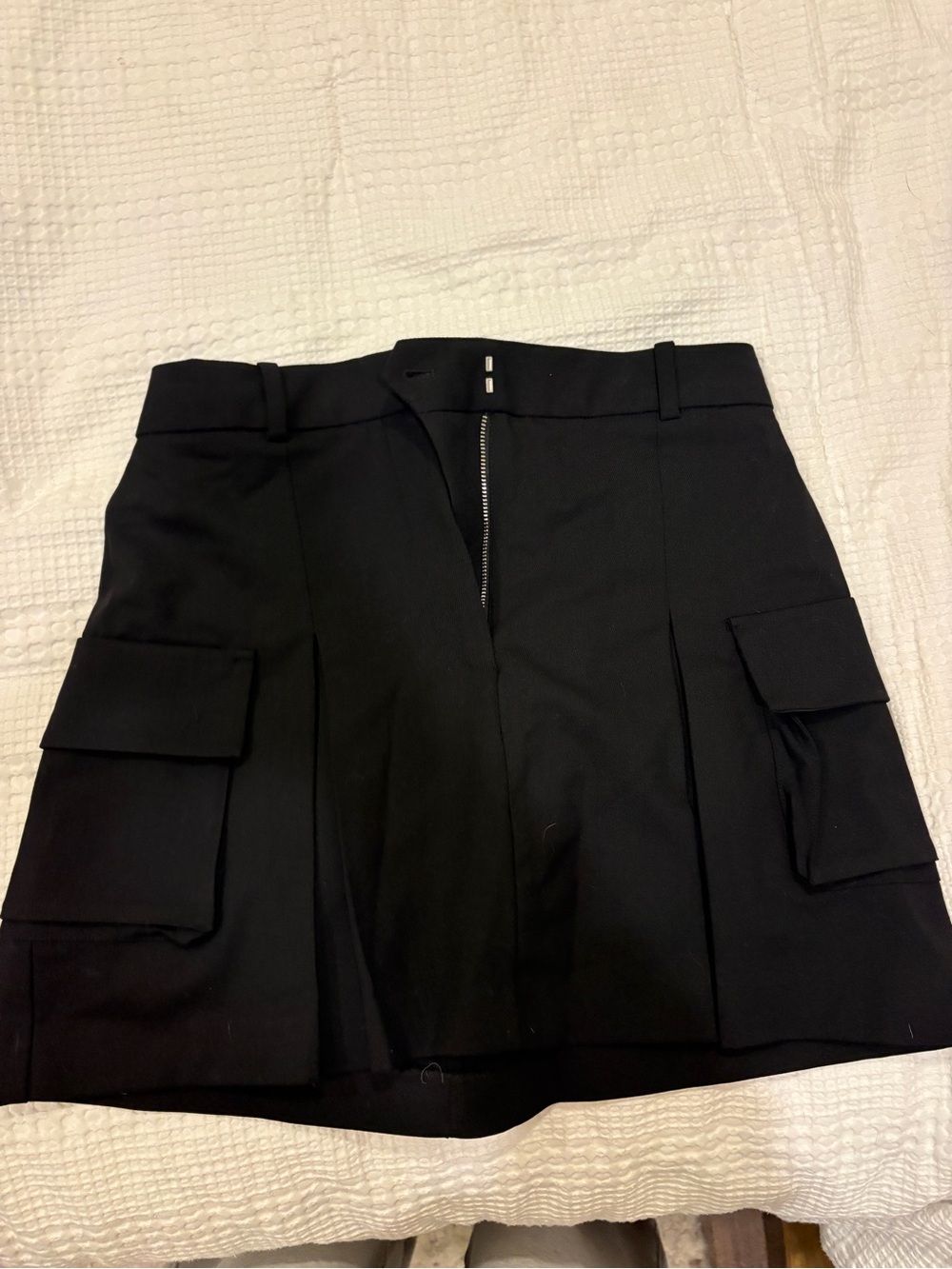Aritzia Black Cargo Pocket Shorts